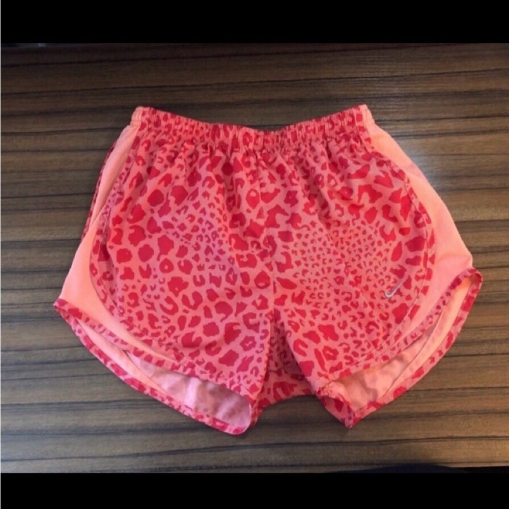 Nike did-fit shorts-Size Small